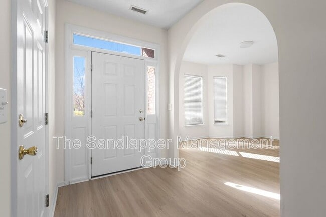 Photo - 5078 Weatherstone Rd