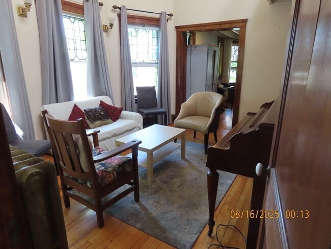 Building Photo - 10 Remington St Unit 309 Rental