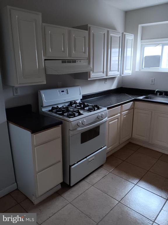 Photo - 117 N Glover St