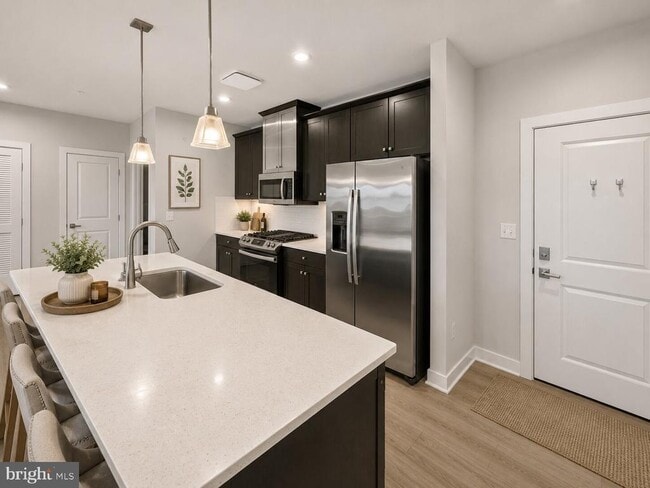 Building Photo - 46270 Mount Allen Ter Unit 202