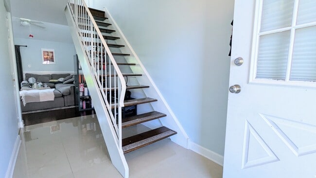 Photo - 319 Doral Ct