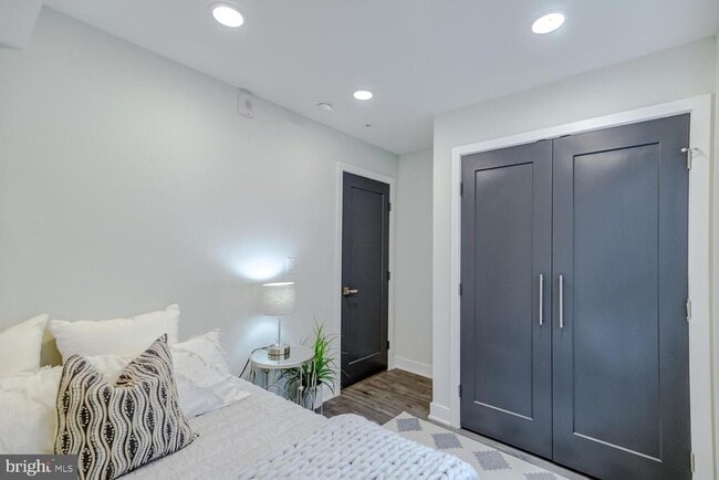 Photo - 1420 Eastern Ave NE Unit 5A