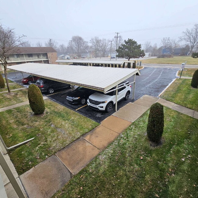 Photo - 1 Bedroom Condo Close to Lake St. Clair. Upper Unit with Spacious Living Room, Large Bedroom and ...