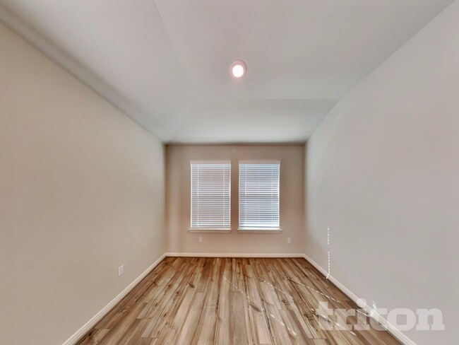 Photo - 5523 Shasta Pl