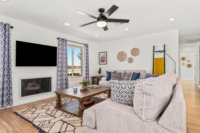 Photo - 72847 Desert Trail Dr
