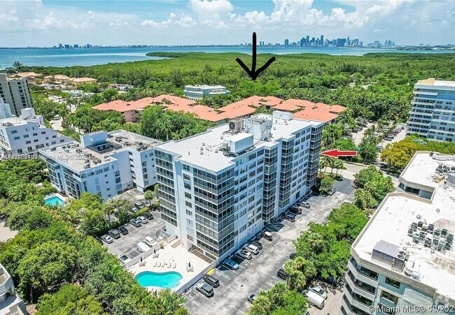 Building Photo - 150 Ocean Ln Dr Unit 4H Rental
