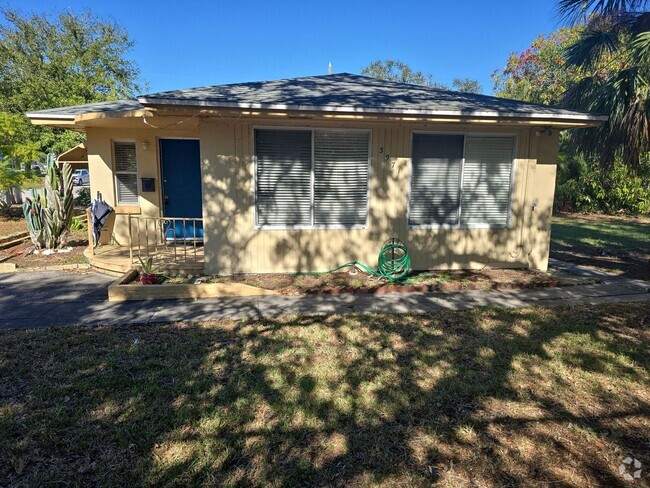 Building Photo - 2 bedroom for rent near Kenwood/St. Pete! Rental