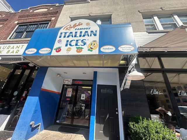 Building Photo - 362 New York Ave Unit 2