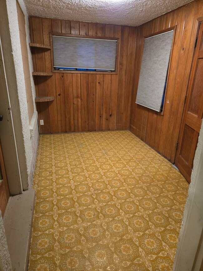 Building Photo - 528 N 1st Ave Rental