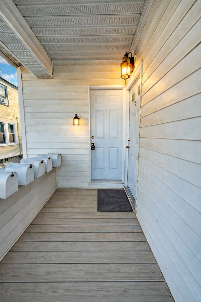 Building Photo - 1309 Linden Ave Unit Apt C-1st FL(RB)