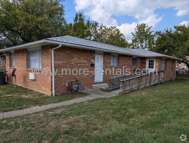 Building Photo - 1631-1633 Carstare Dr Unit 1631 Carstare Dr Rental