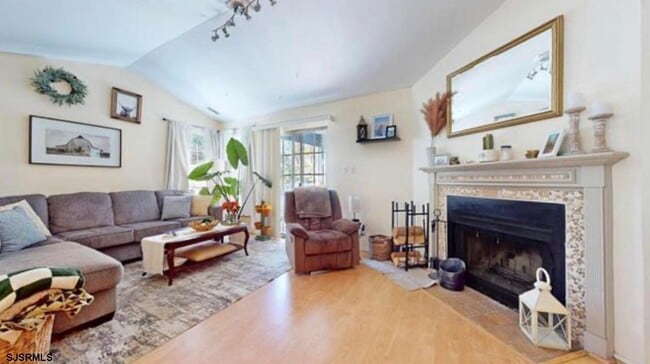 Photo - 35 Waterview Dr Unit 35