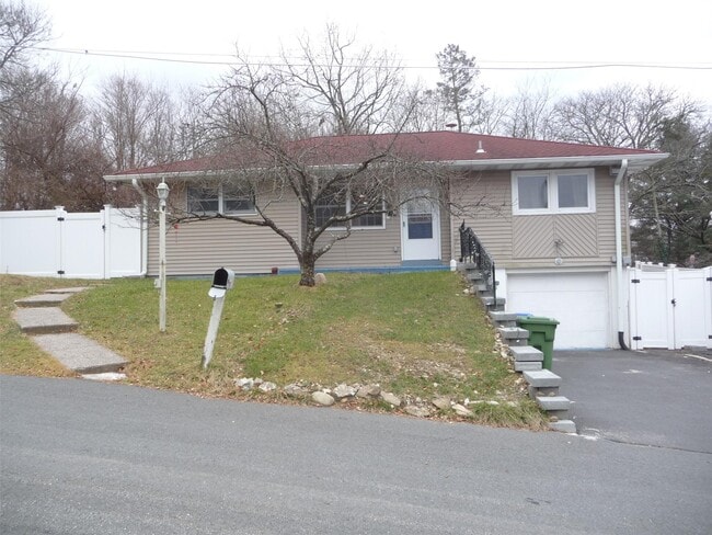 Building Photo - 3 Chappell Pkwy Rental