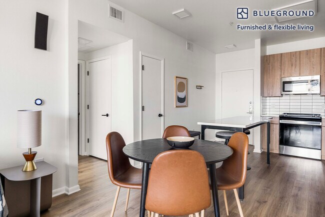 Photo - 3210 Esperanza Crossing Unit SI FL2-ID366