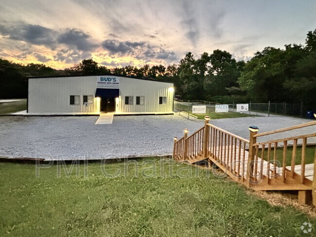 Building Photo - 5325 Old Hixson Pike Rental