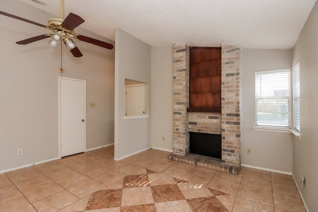 Photo - 17728 Northhagen Dr