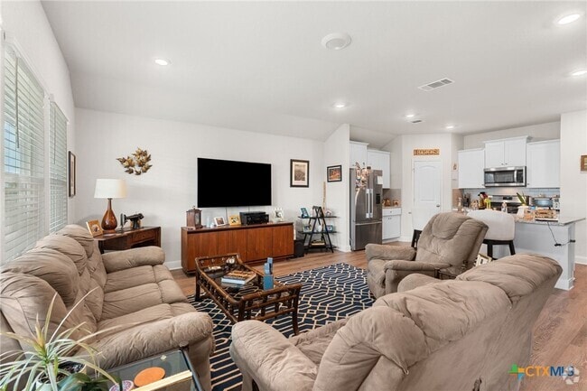 Building Photo - 1444 Acorn Wood Rental
