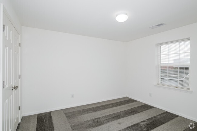 2BR, 2BA - 1127SF