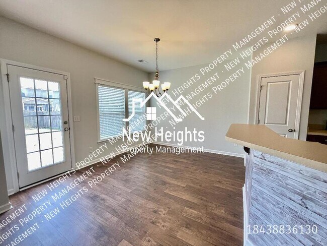 Photo - Beautiful Single Family Detached House in ...