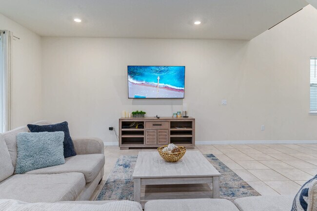 7320 Oakmoss Loop Unidad SI ID1039219P