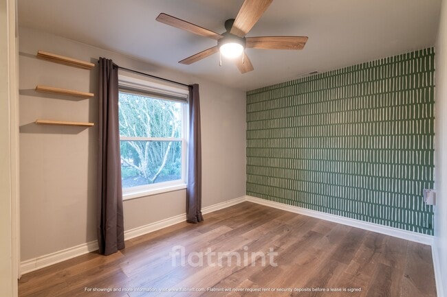 Photo - 16111 Stone Ave N