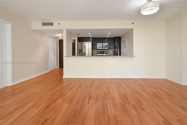 Photo - 7601 E Treasure Dr Unit 421