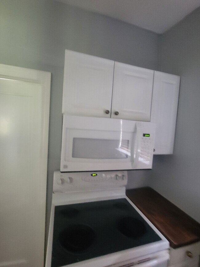 Photo - 200 59th Ave NE