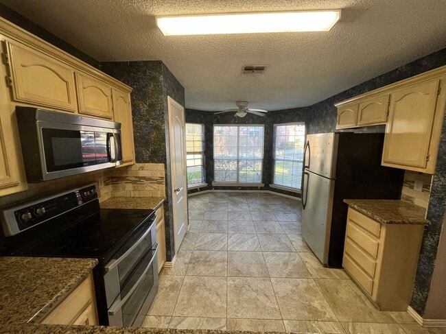 Photo - 3051 Renaissance Ct