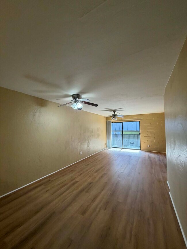 Photo - 931 N Euclid Ave