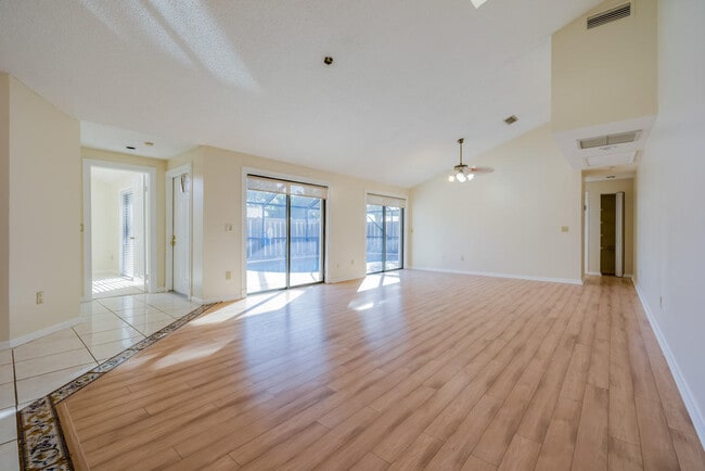 Photo - 5532 Golden Eagle Cir