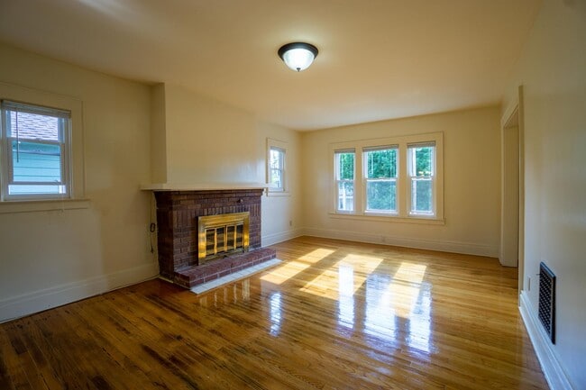229 Fellows Ave Unit Fellows 229