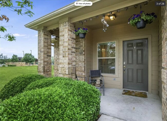 Photo - 5522 Zachary Scott St