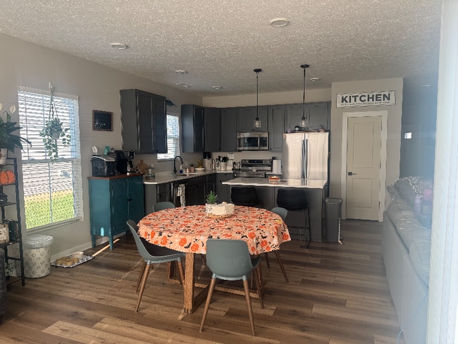 Photo - 566 Rochdale Run