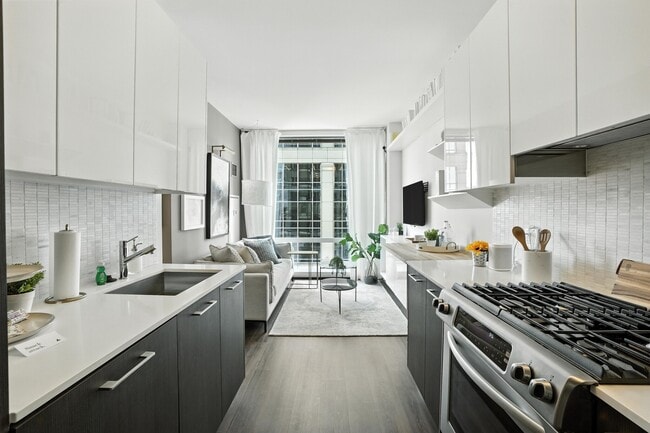 Photo - 133 W Wacker Dr