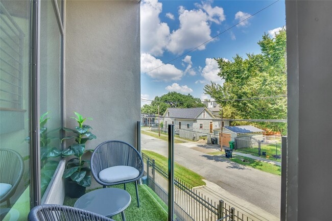 Photo - 1411 Hickory St