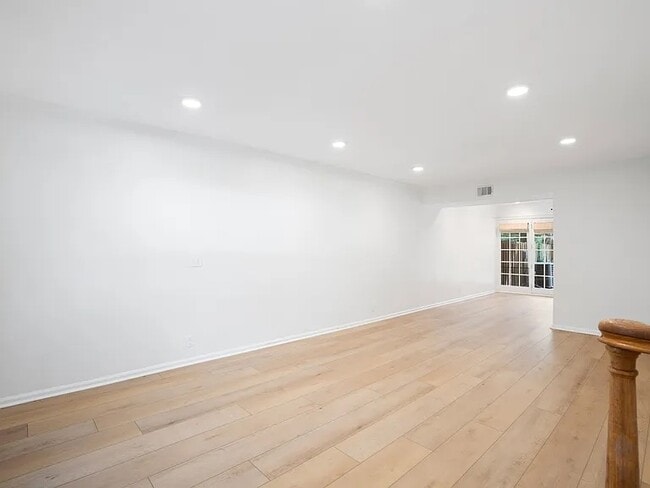 Photo - 5025 Hillsboro Pike