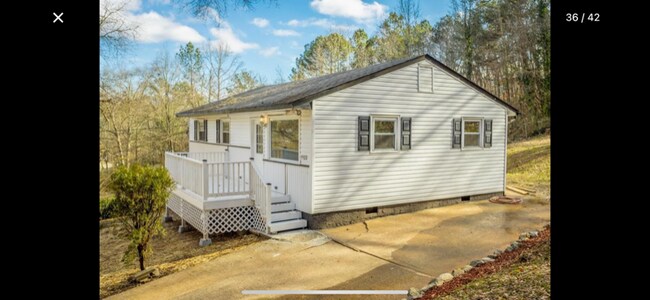 Photo - 5522 O'Leary St