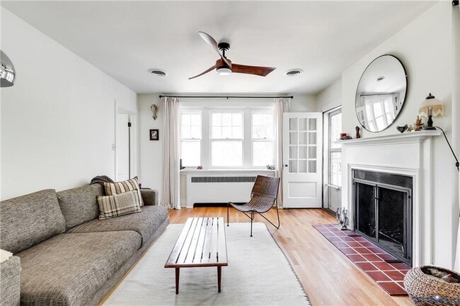 Photo - 1025 Taylor Ave Unit 2