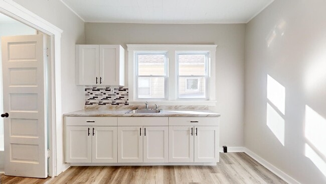 Photo - 7408 Dudley Ave Unit Down