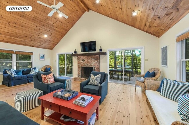 Photo - 83 Laurel Ln