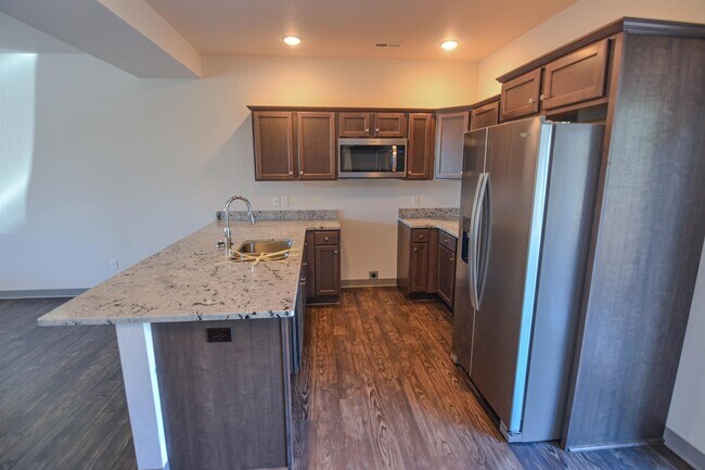 Photo - 1244 S G Ave