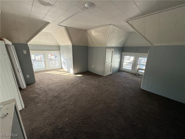 Building Photo - 204 Broad Ave NW