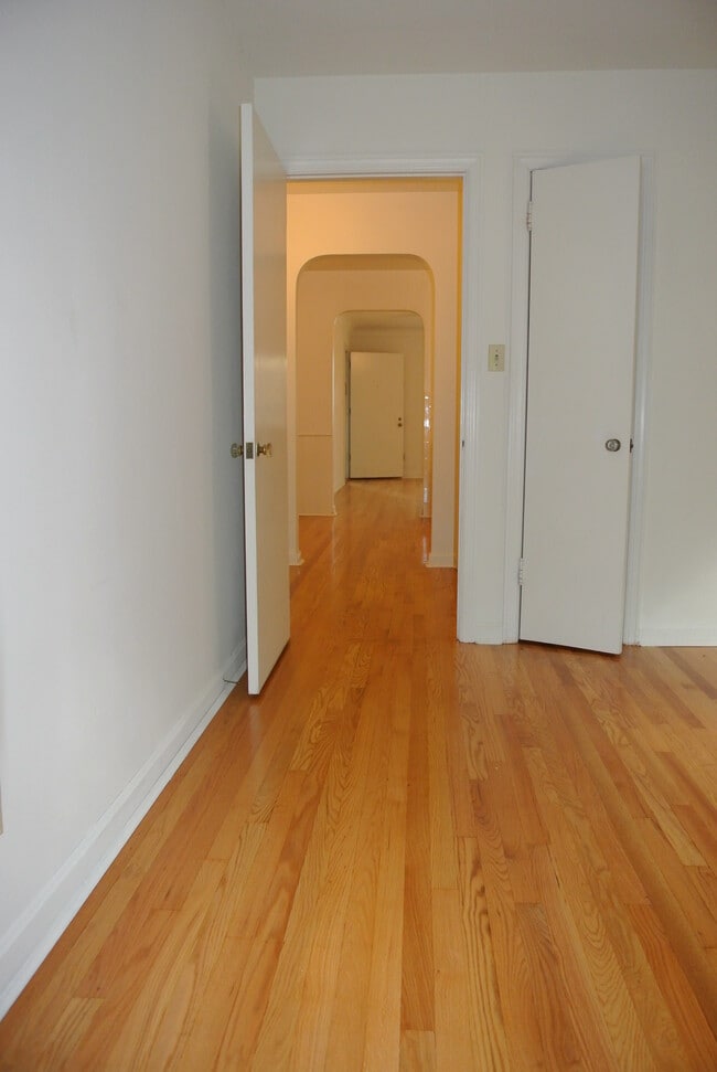 Building Photo - 3315 Nash Ave Unit #1 Rental