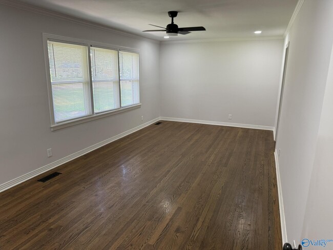 Photo - 3702 Vogel Dr NW