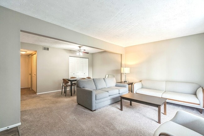 Photo - Canter Pointe