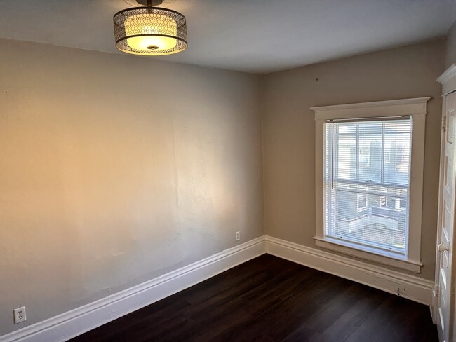 334 Raymond St Unit 4