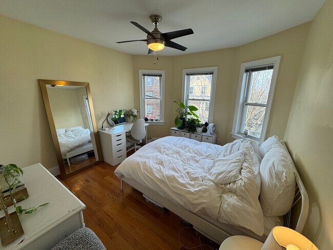 Photo - 30 Cambridge Ter Unit 2