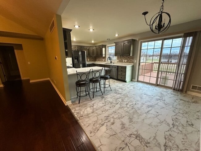 Photo - 24359 Vargas