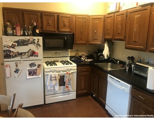 Photo - 105 W 4th St Unit 3B