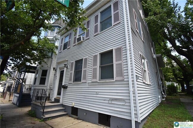 Building Photo - 401 Cattell St Rental